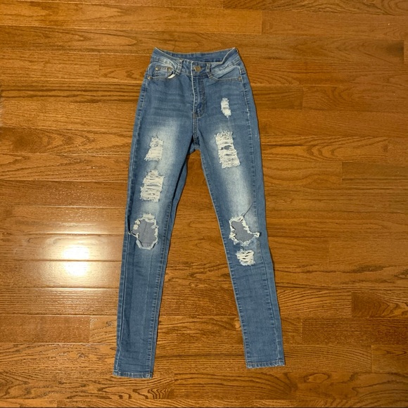 Fashion Nova Distressed Skinny Jeans - 00 - Picture 1 of 4